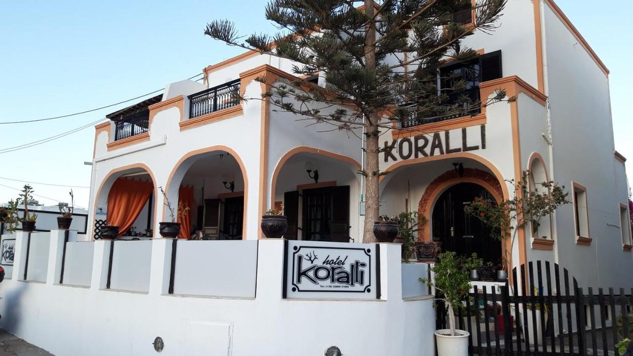 Hotel Koralli Kamári 외부 사진
