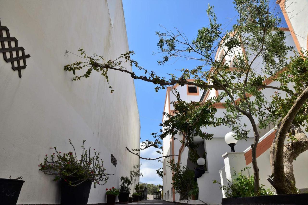 Hotel Koralli Kamári 외부 사진