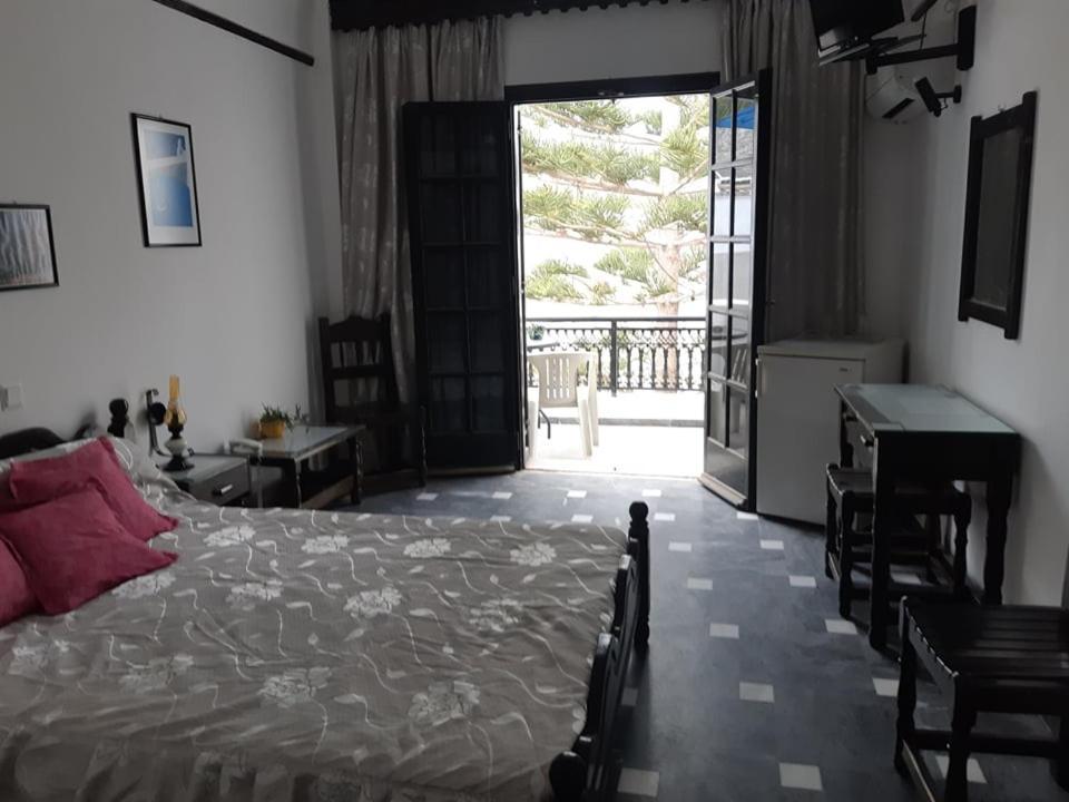 Hotel Koralli Kamári 외부 사진