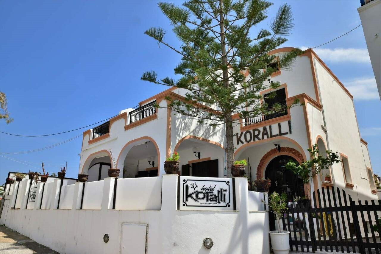 Hotel Koralli Kamári 외부 사진